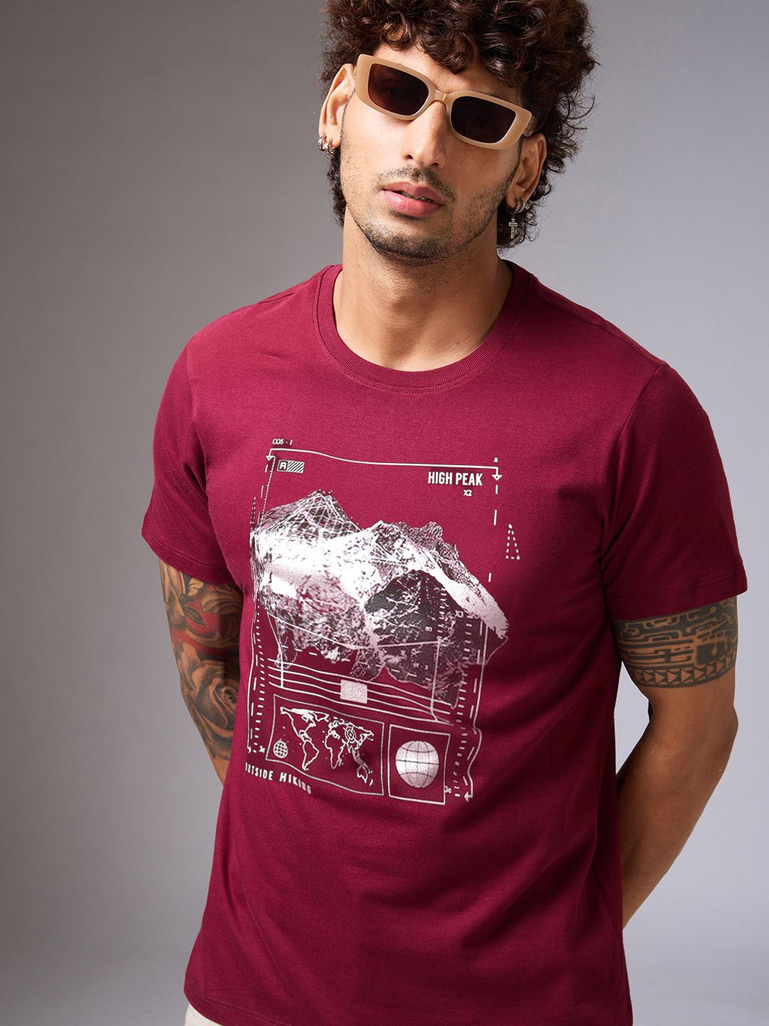 

The Roadster Lifestyle Co. Men Graphic Printed Round Neck Cotton T-shirt, Maroon