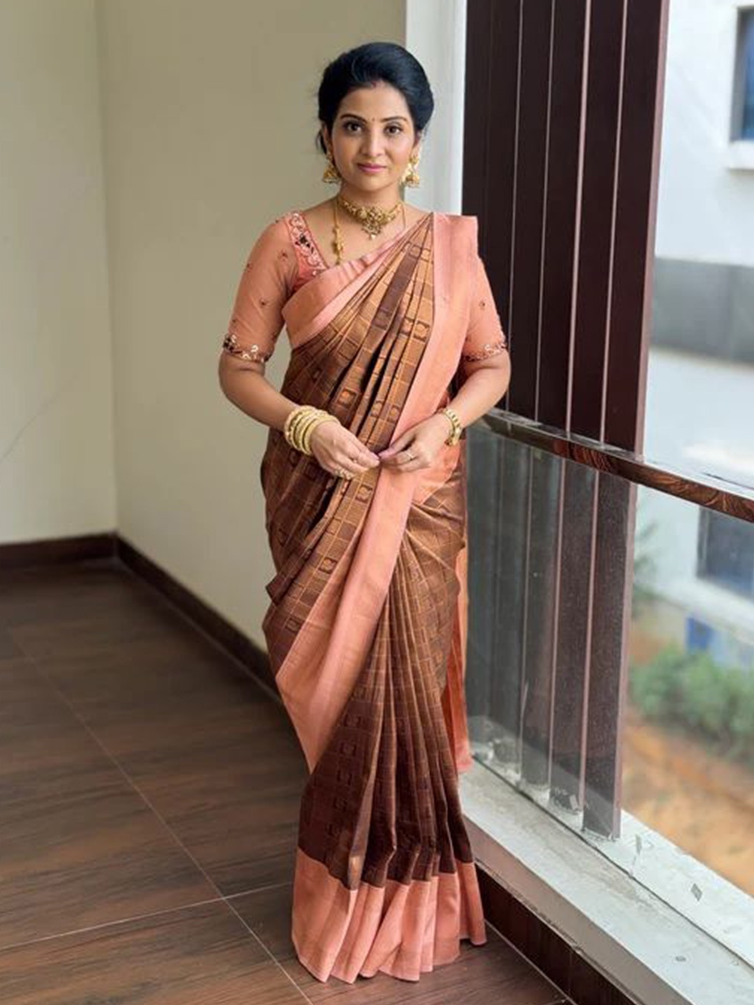 

revika Woven Design Pure Silk Kanjeevaram Saree, Brown