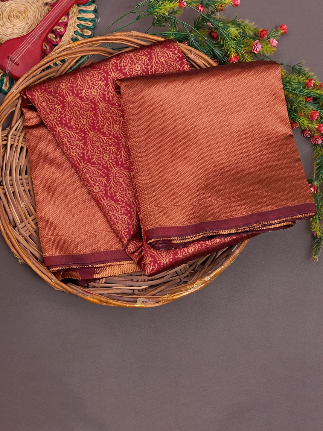 

revika Woven Design Pure Silk Kanjeevaram Saree, Red