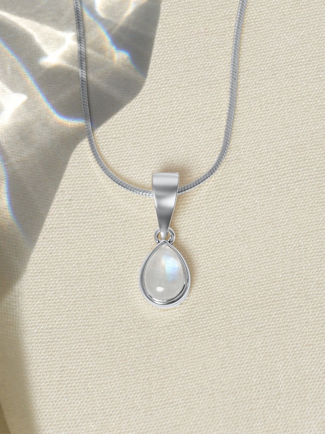 

HighSpark 925 Silver Teardrop Rainbow Moonstone Pendant With Chain