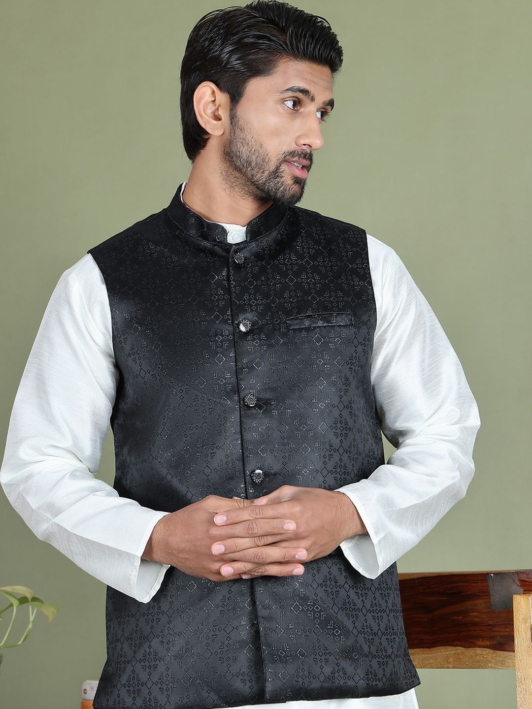 

Anouk Men Woven Design Nehru Jacket, Black