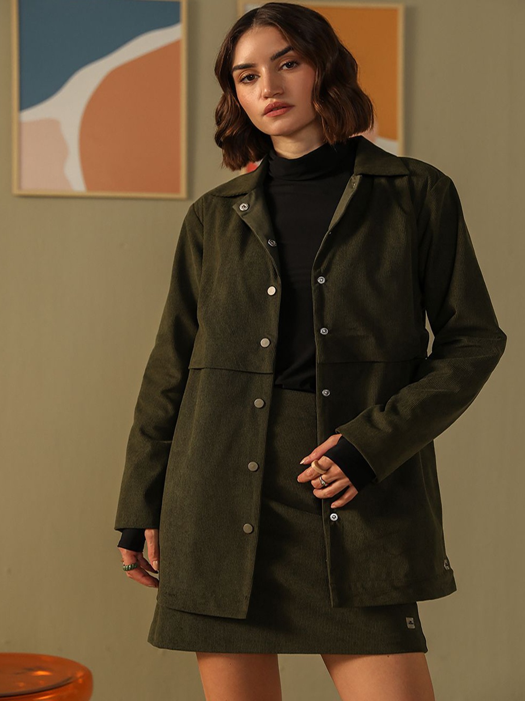 

Muvazo Women Spread Collar Solid Corduroy Casual Tailored Jacket, Green