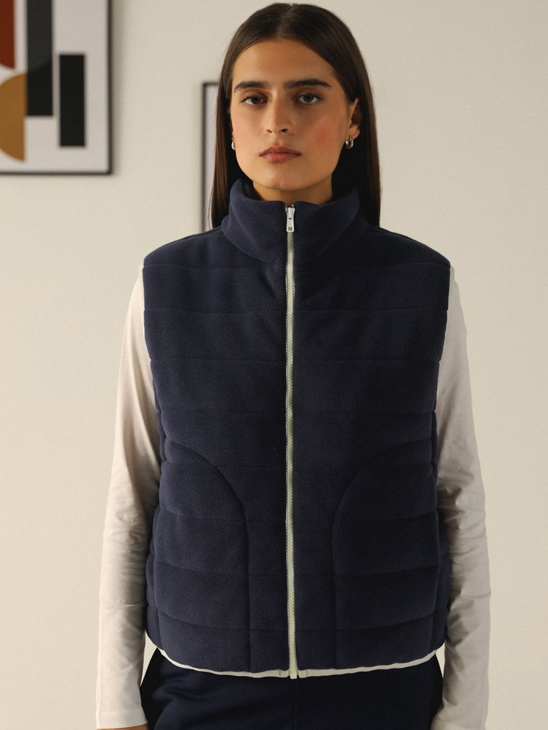 

Muvazo Women Mock Collar Solid Fleece Casual Gilet Jacket, Navy blue