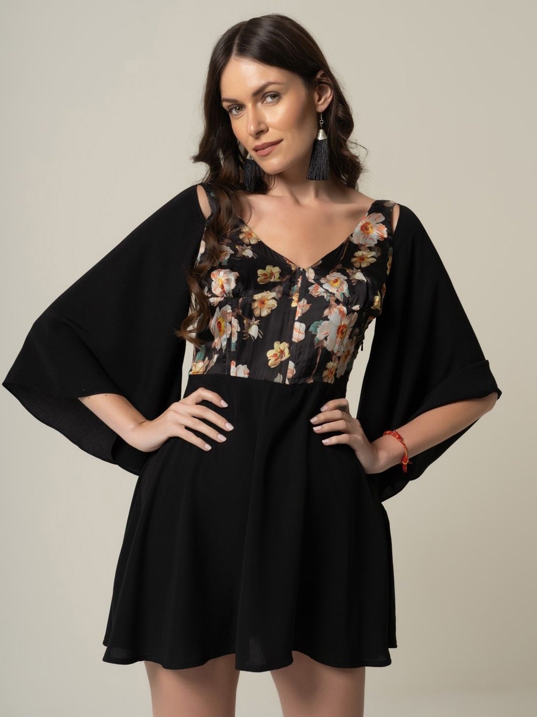 

CHALSI & CYRUS Women Floral Printed Pure Cotton Fit & Flare Mini Dress, Black