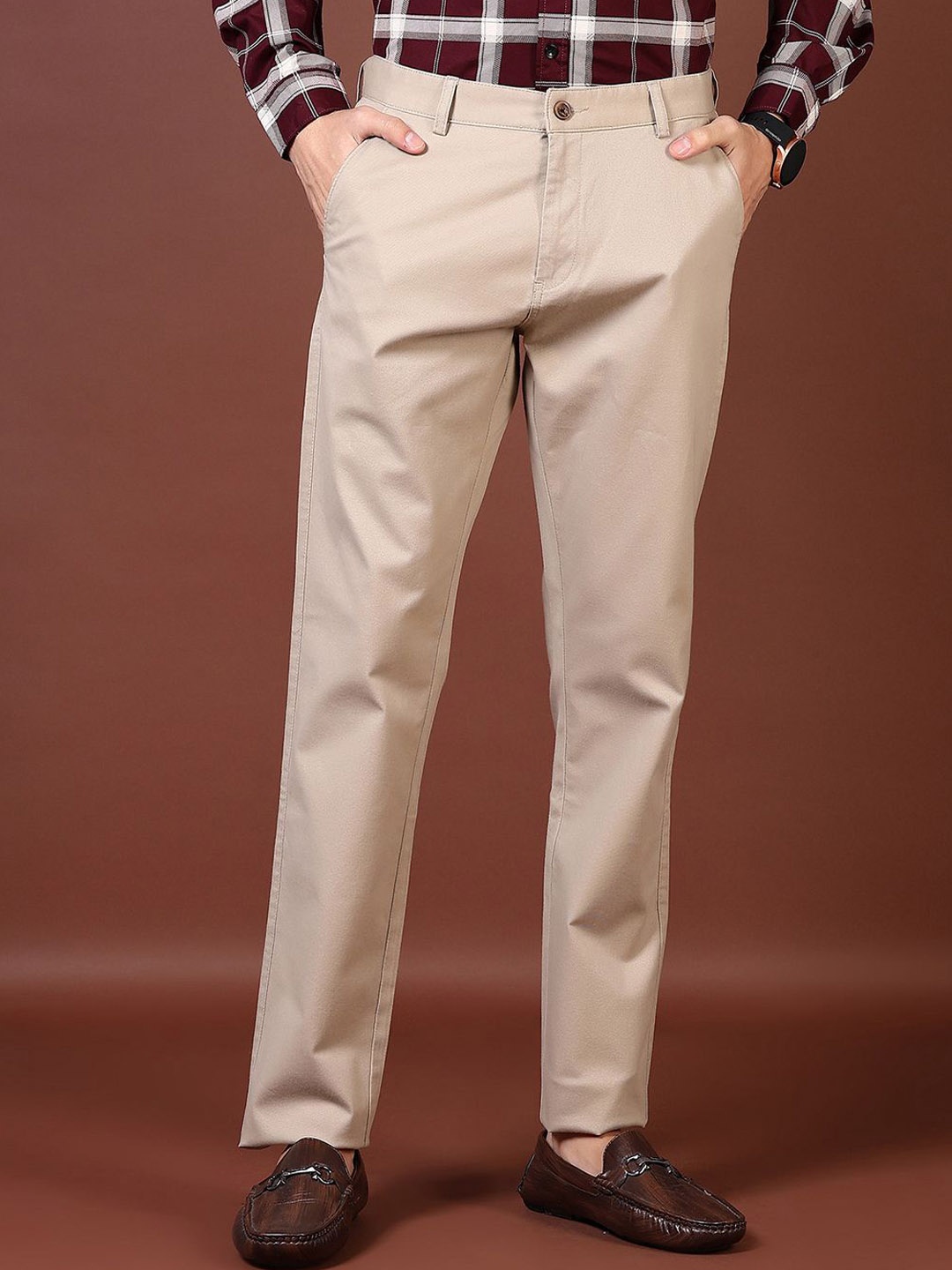 

V-Mart Men Regular Fit Cotton Chinos, Brown