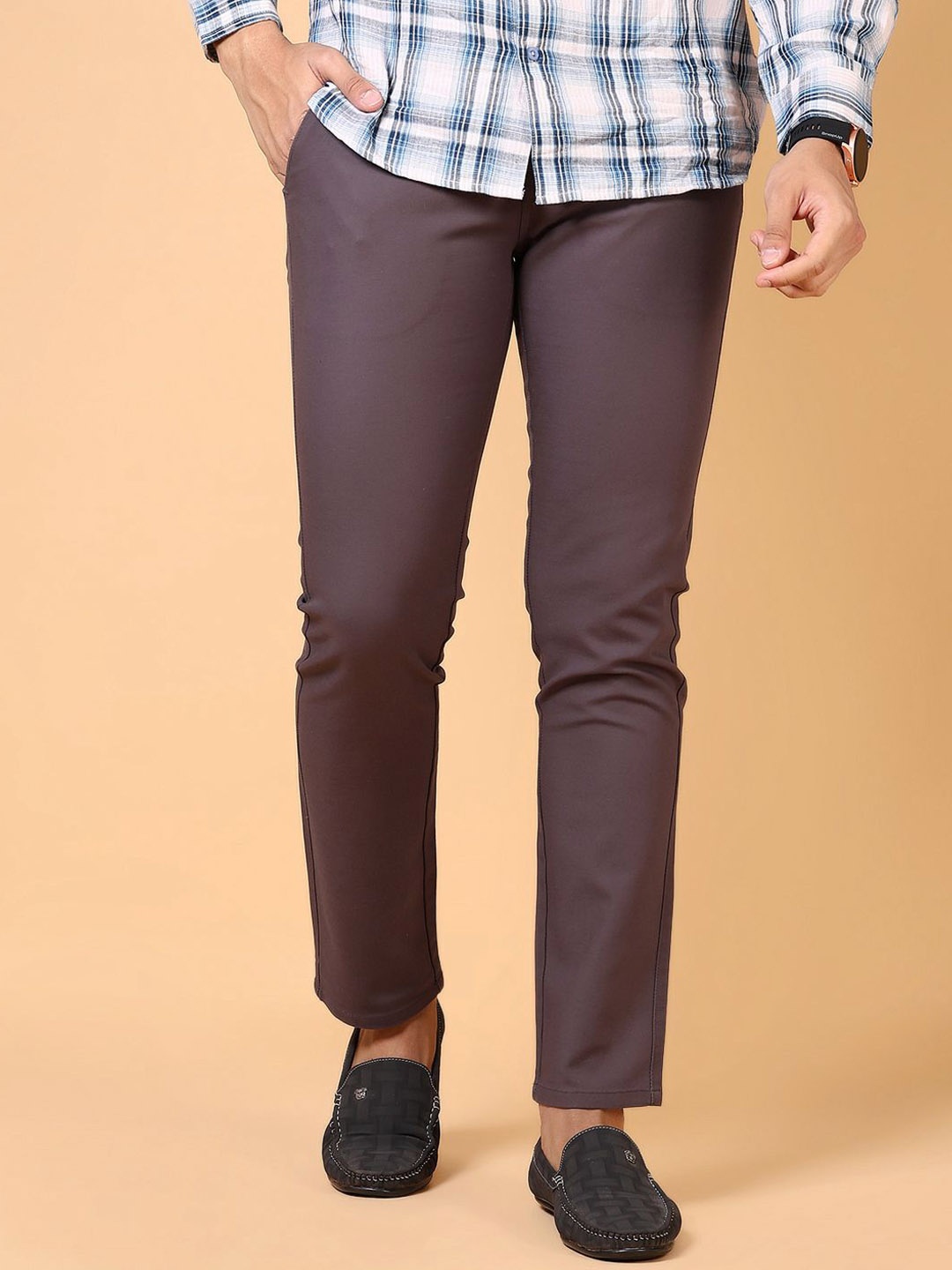 

V-Mart Men Regular Fit Cotton Chinos, Brown