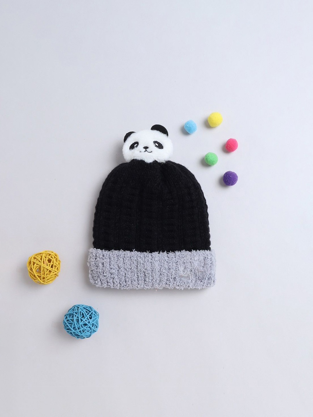 

The Magic Wand Boys Self Design Woollen Beanie, Black