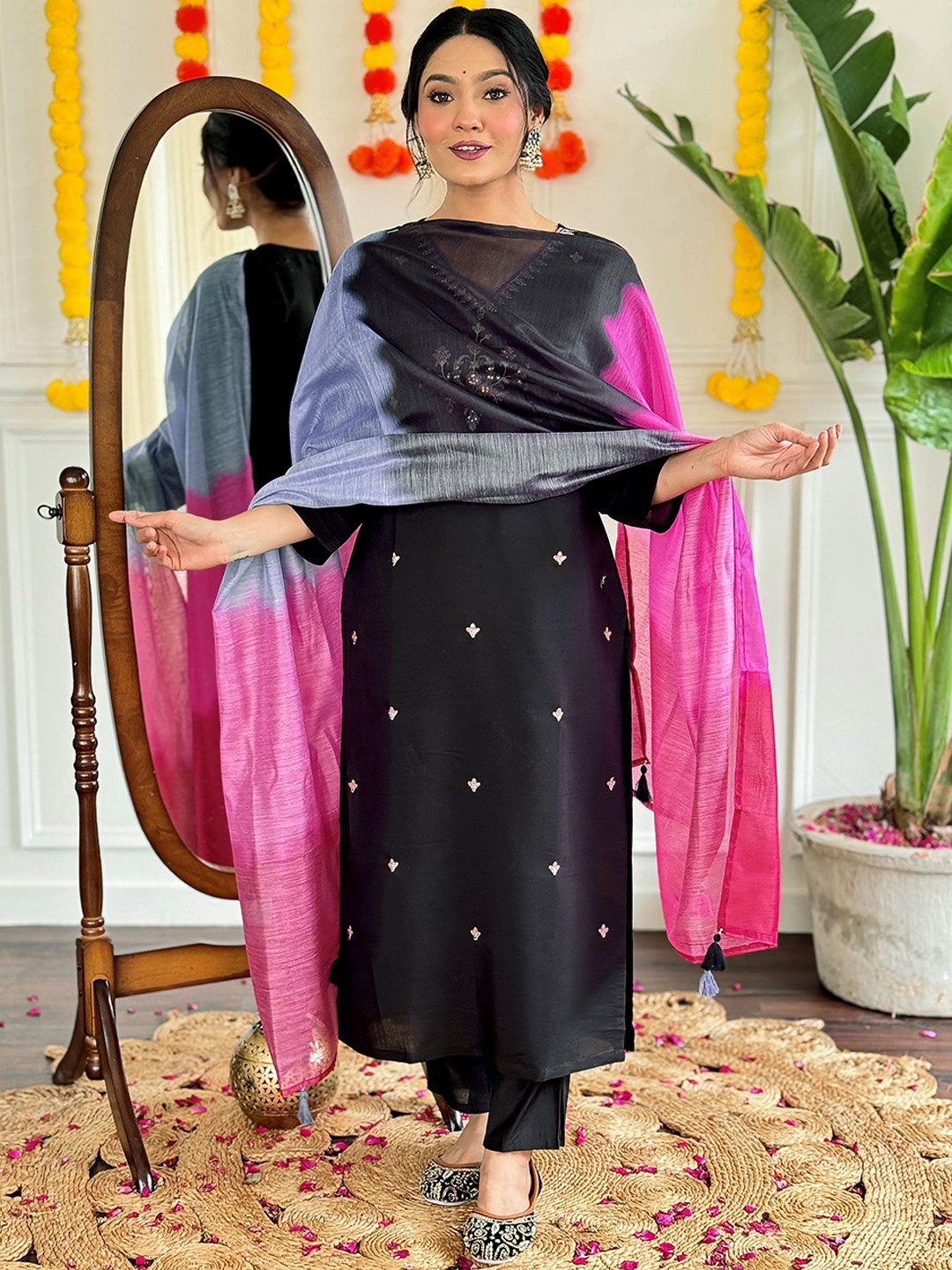 

KALINI Floral Zari Embroidered Sequinned Chanderi Silk Kurta With Trousers And Dupatta, Black