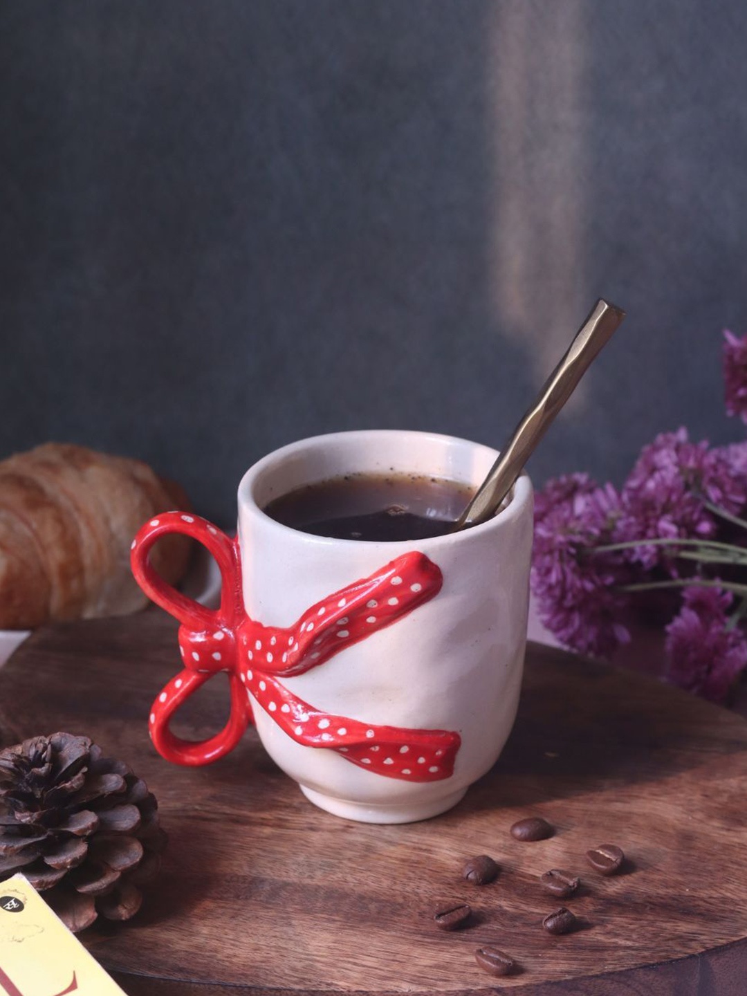 

WEAVING HOMES Red & White Printed Ceramic Glossy Mug-280 ML