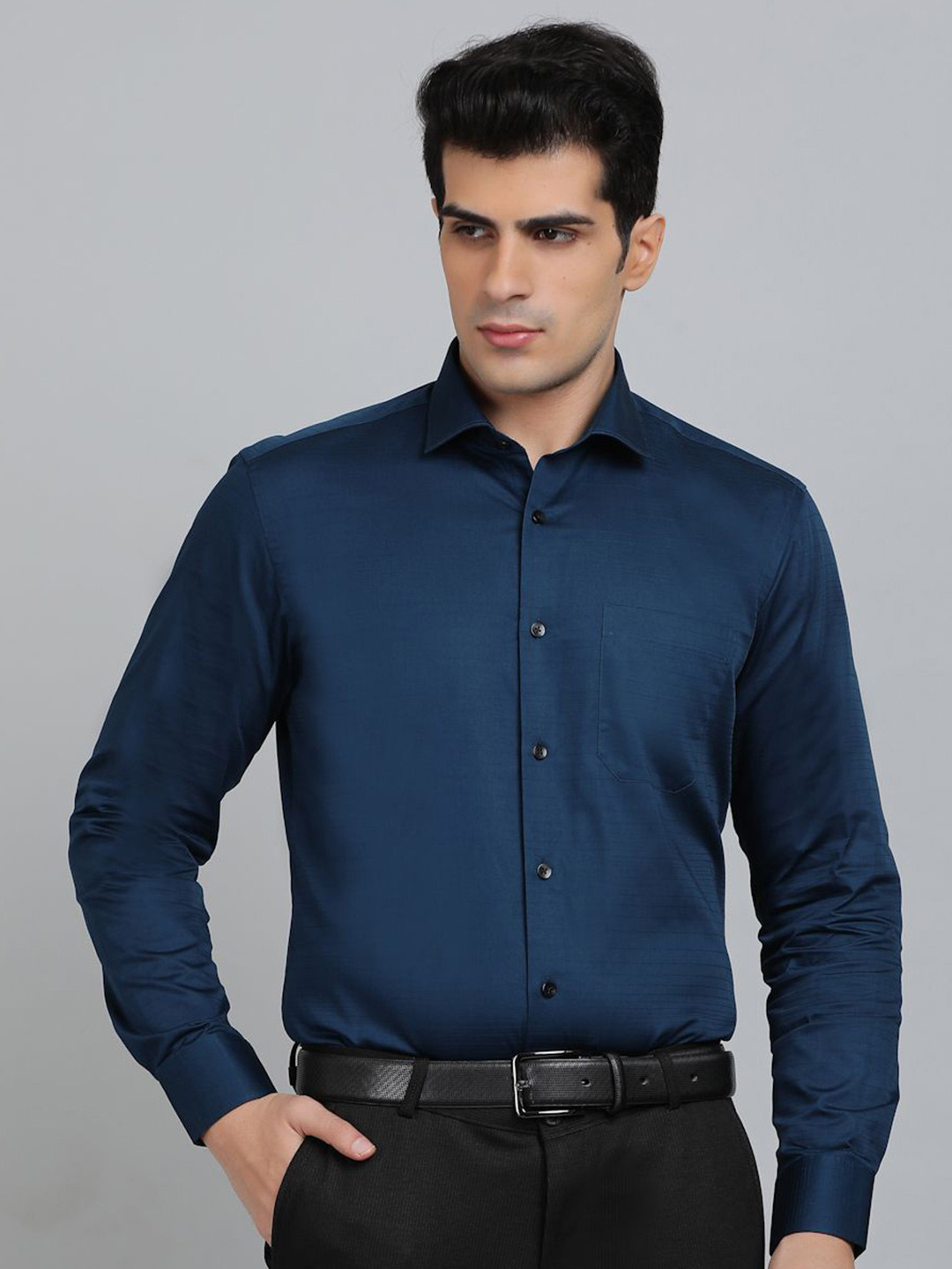 

METAL Men Slim Fit Spread Collar Textured Cotton Formal Shirt, Navy blue