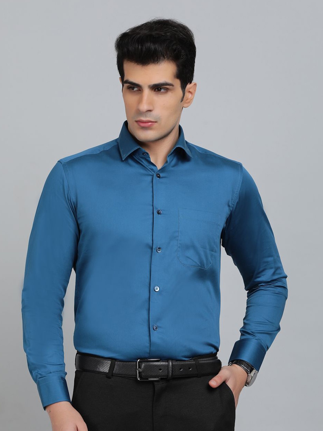 

METAL Men Slim Fit Spread Collar Solid Cotton Formal Shirt, Blue