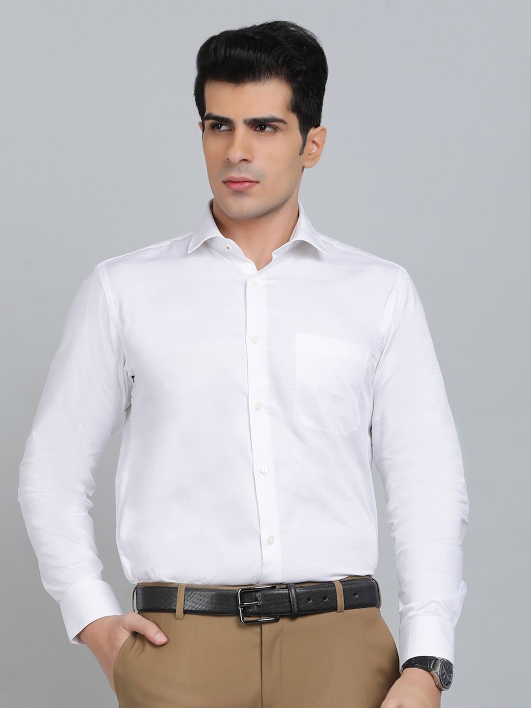 

METAL Men Slim Fit Spread Collar Solid Cotton Formal Shirt, White