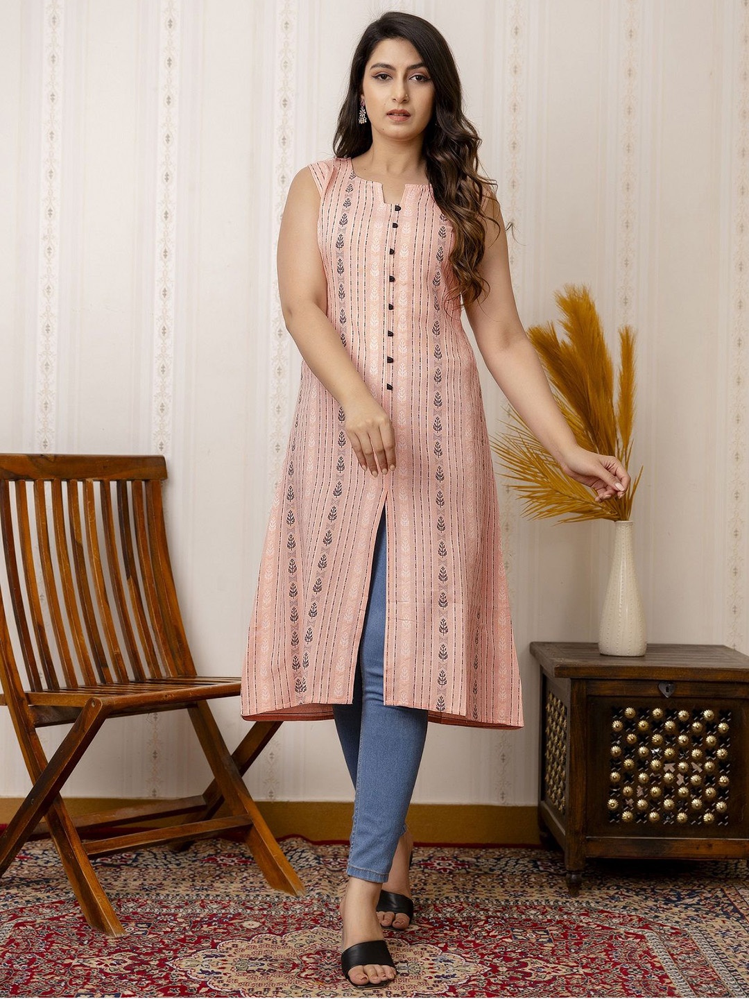 

Lerkiza Ethnic Motif Woven Design Notch Neck Straight Pure Cotton Kurta, Peach