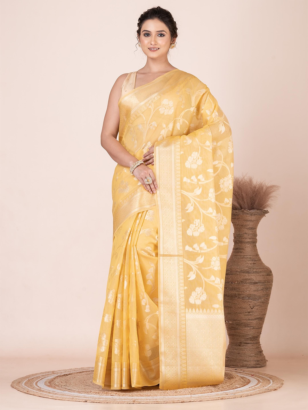 

VIBHAVARI Woven Design Zari Saree, Yellow