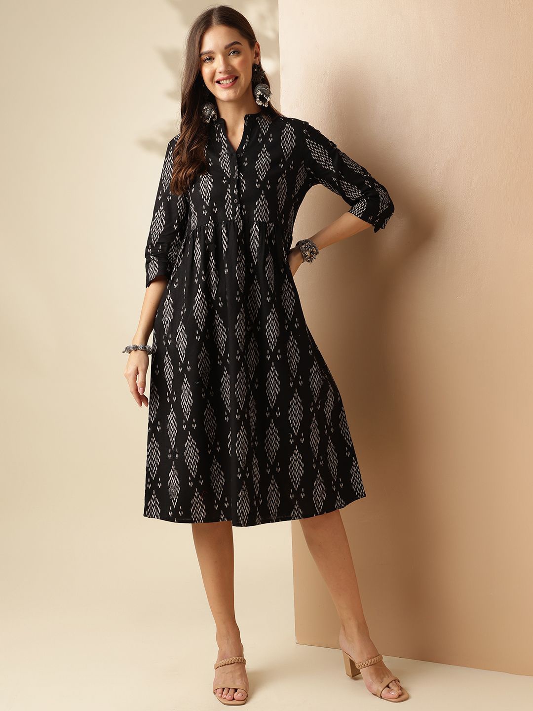 

Anouk Women Ethnic Motifs Printed Cotton A-Line Midi Dress, Black