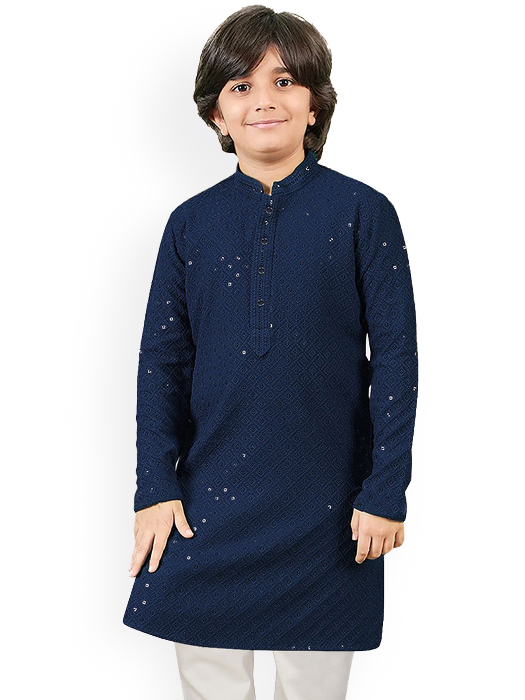 

SG YUVRAJ Boys Woven Design Embroidered Sequinned Mandarin Collar Kurta, Navy blue