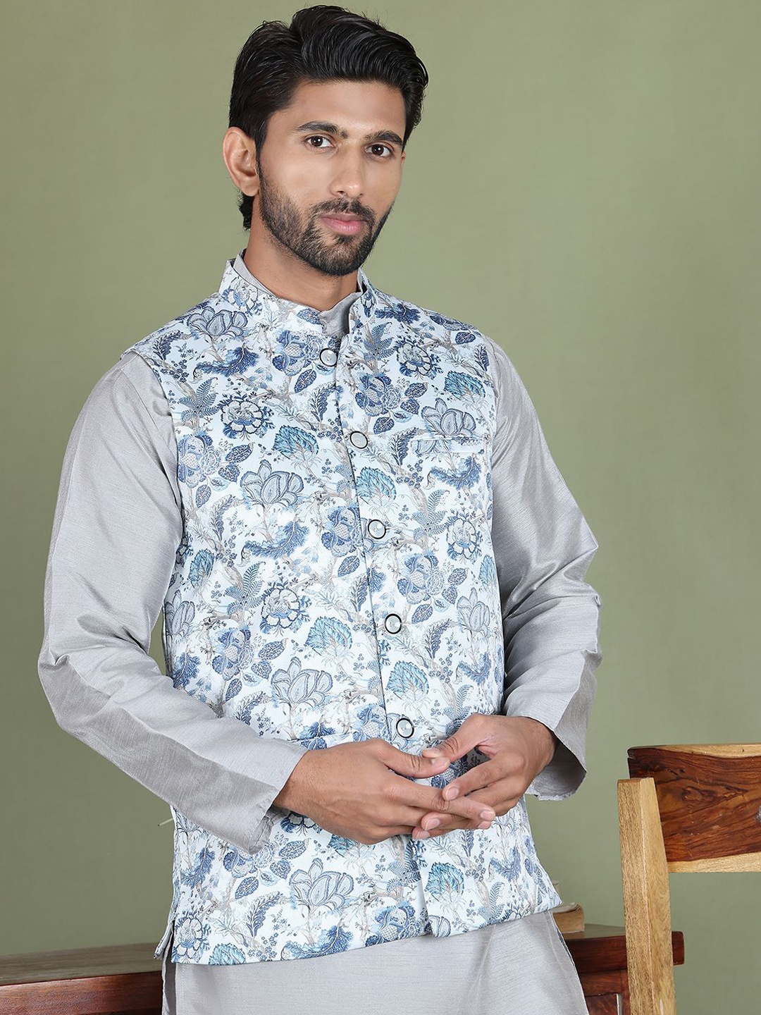 

Jompers Men Printed Woven Nehru Jacket, White
