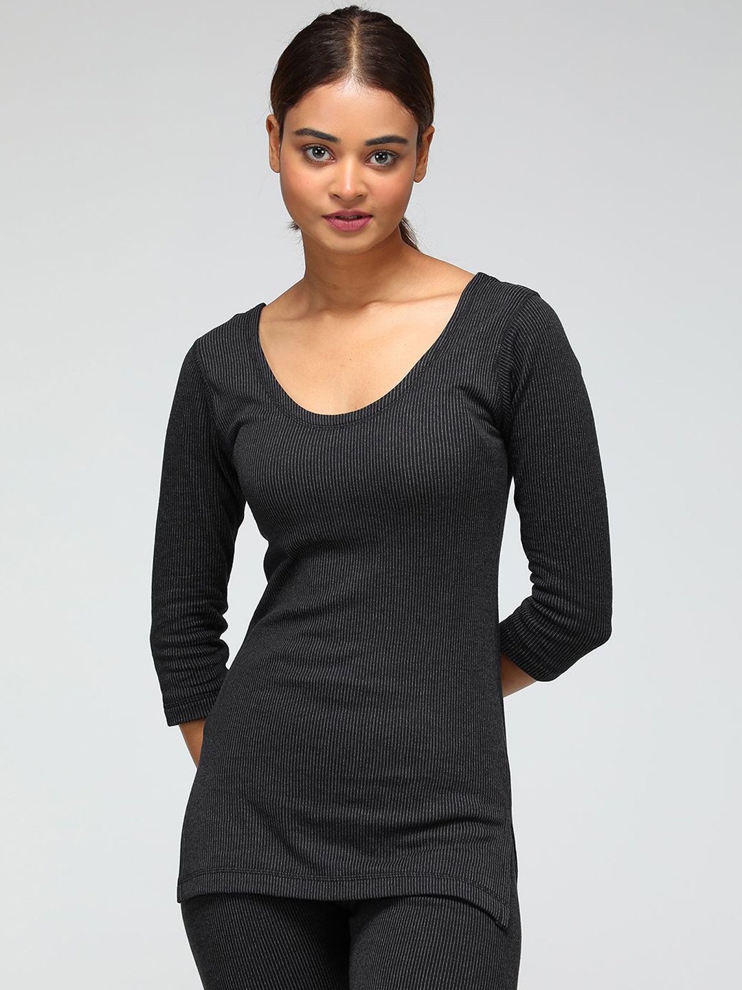 

SPORTO Striped Round Neck Thermal set, Black