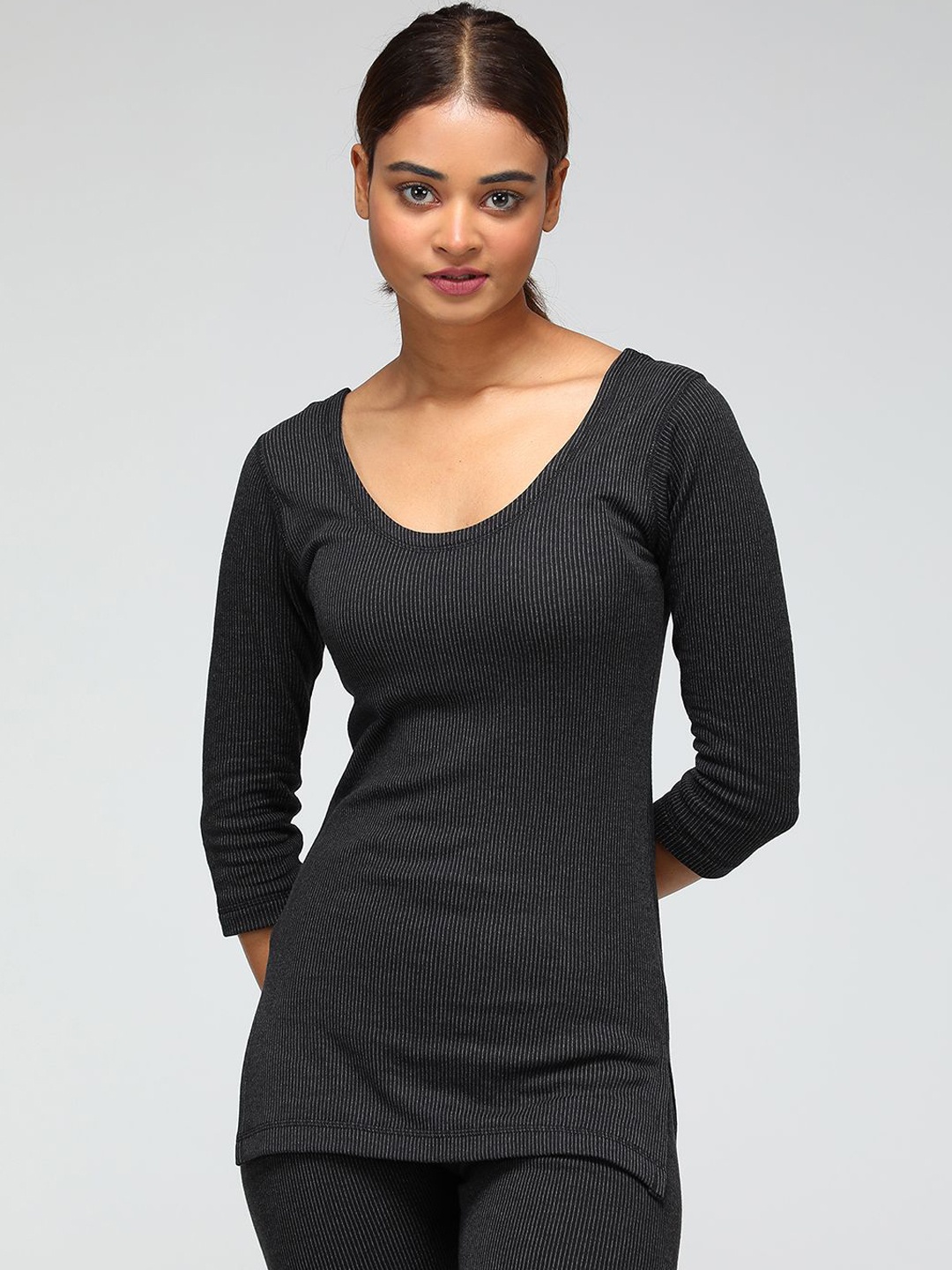 

SPORTO Striped Round Neck Thermal set, Black