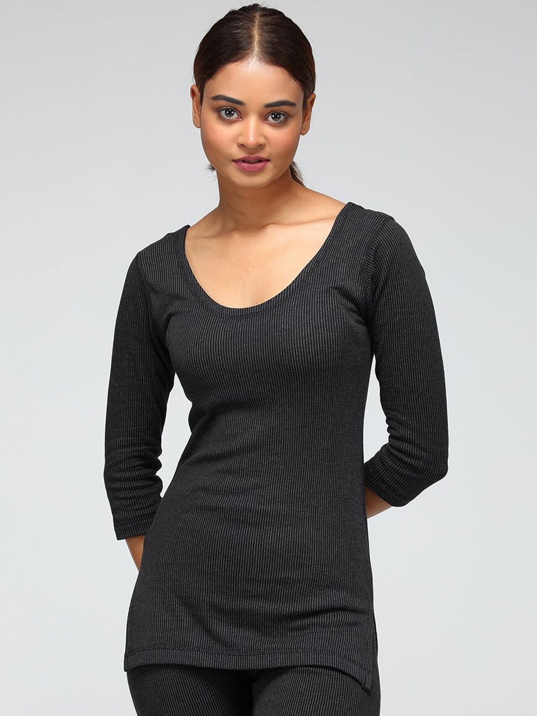 

SPORTO Striped Round Neck Thermal set, Black