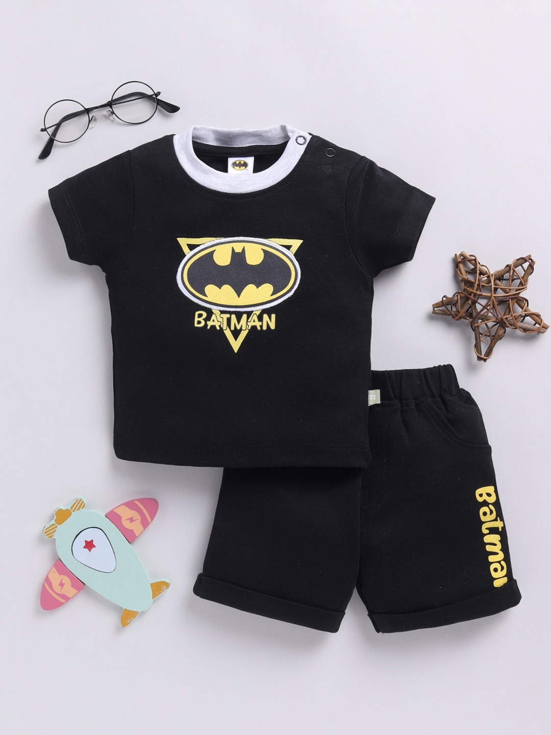 

Moms Love Infant Boys Printed Pure Cotton Batman Clothing Set, Black