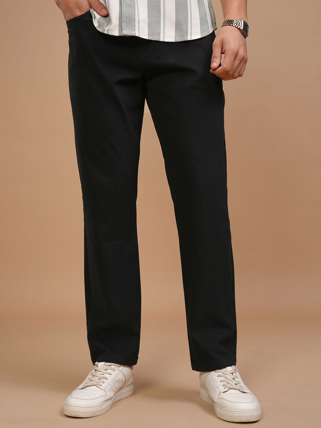 

HIGHLANDER Men High Rise Relaxed Fit Trouser, Black