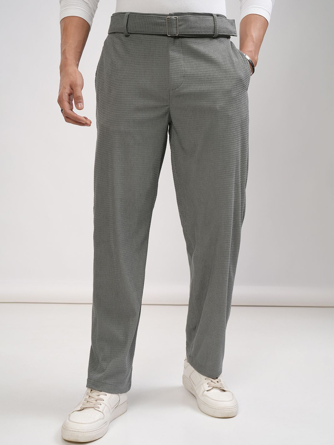 

HIGHLANDER Men Corduroy Textured Elasticated Korean Style Relaxed Pant, Grey