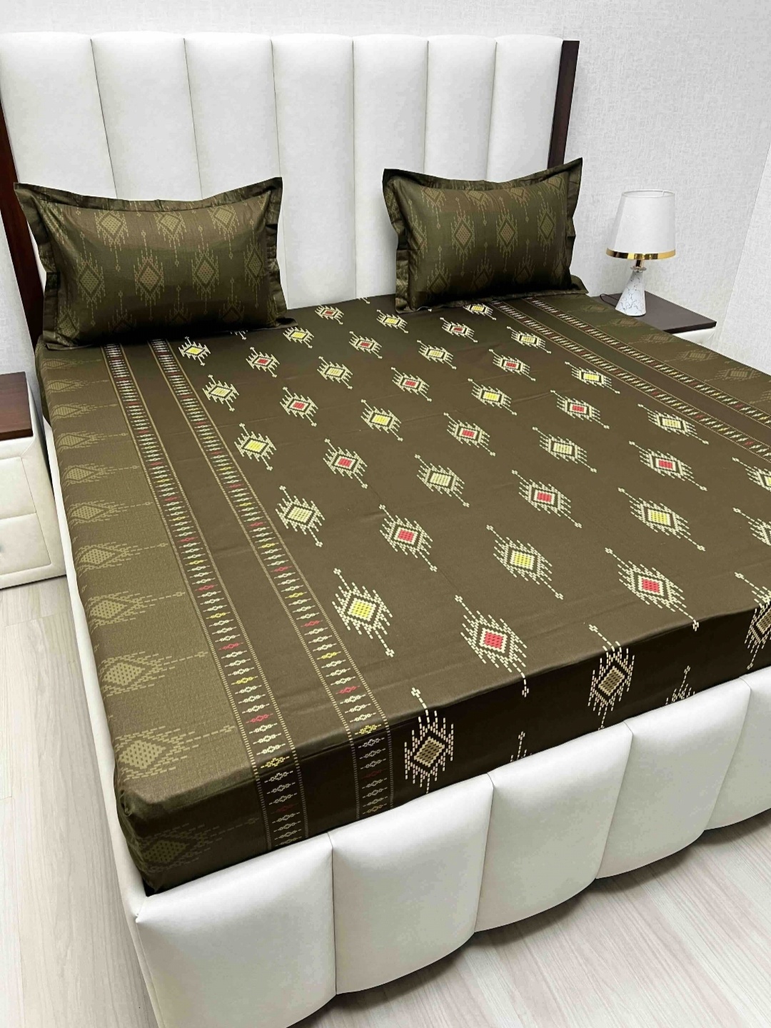 

Pure Decor Velar Sib Brown Printed Pure Cotton 400TC King Bedsheet Set 2.74 x 2.74m