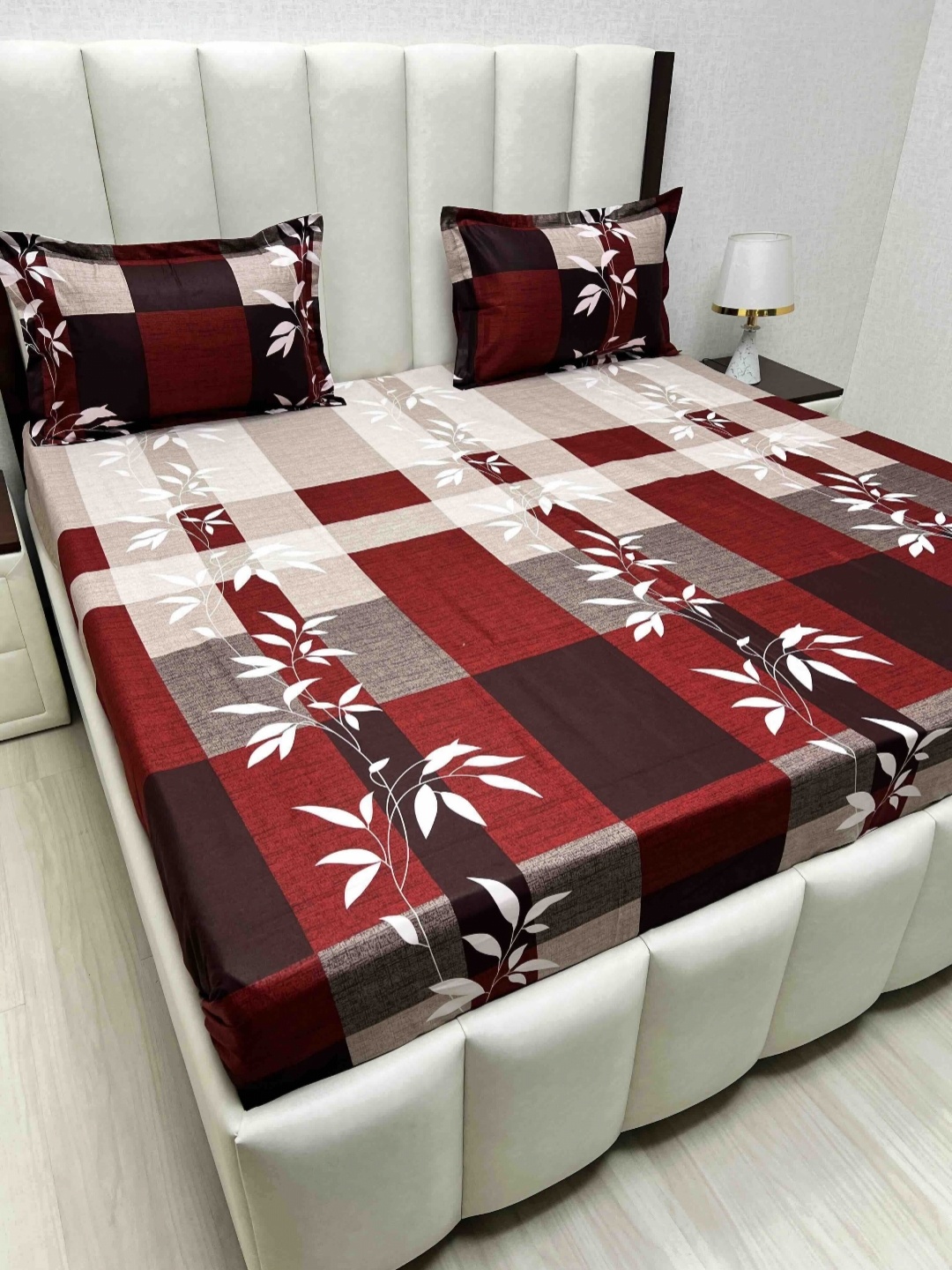 

Pure Decor Velar Sib Red Floral Printed Pure Cotton 400TC King Bedsheet Set 2.74 x 2.74m