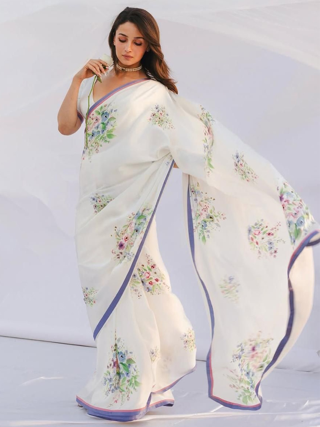 SWADESI STUFF Floral Printed Pure Georgette Saree, White