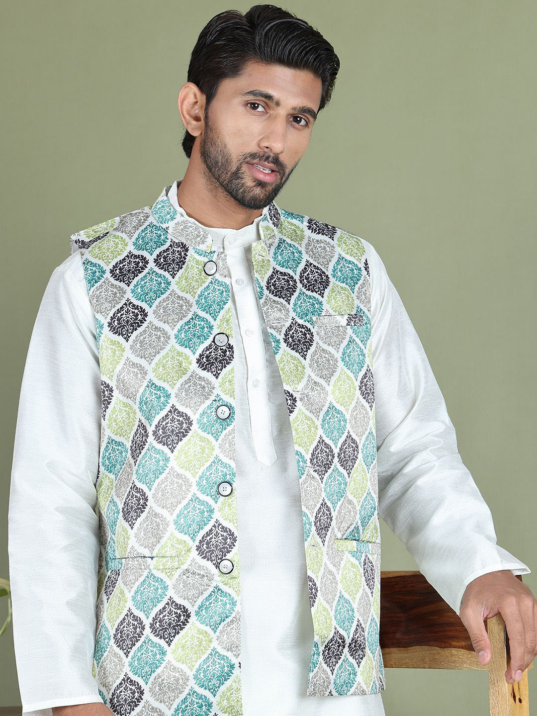 

Jompers Ethnic Motifs Printed Mandarin Collar Straight Kurta With Churidar & Nehru Jacket, White