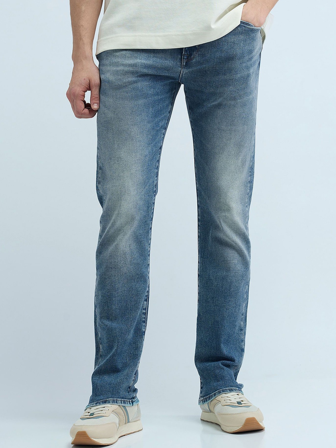 

Flying Machine Men Straight Fit Heavy Fade Stretchable Jeans, Blue