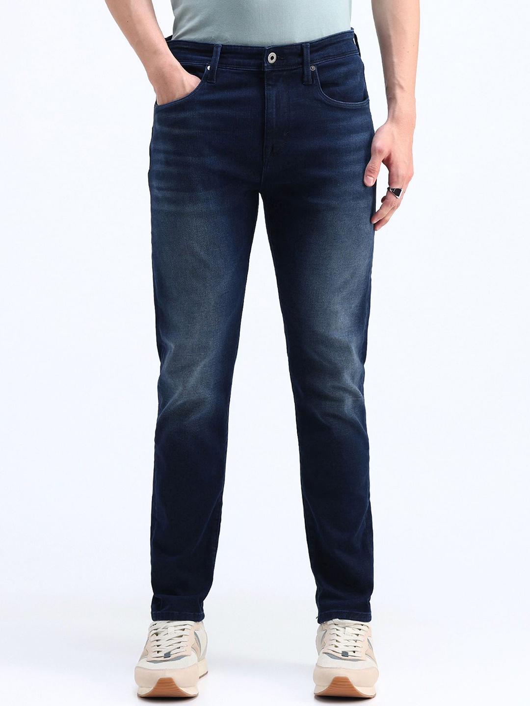 

Flying Machine Men Tapered Fit Light Fade Stretchable Jeans, Blue