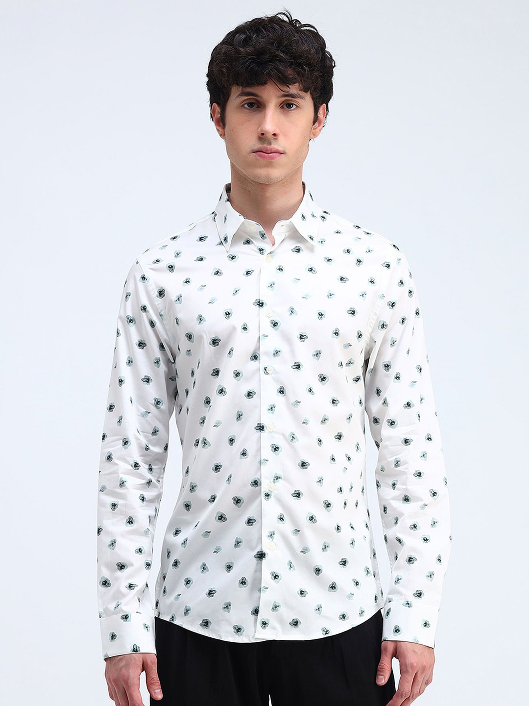 

Flying Machine Men Slim Fit Spread Collar Floral Printed Cotton Casual Shirt, White