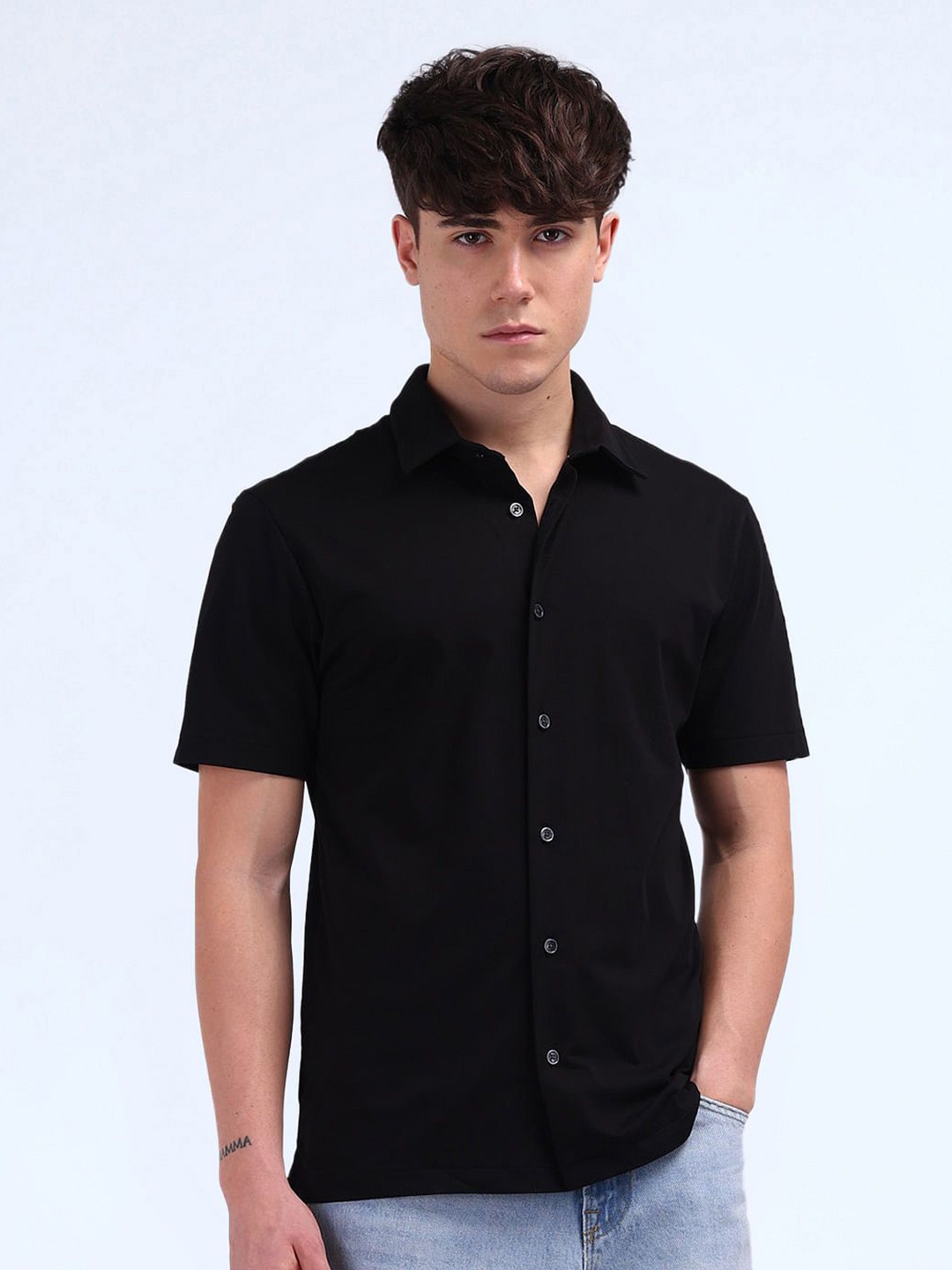 

Flying Machine Men Spread Collar Solid Cotton Casual Shirt, Black