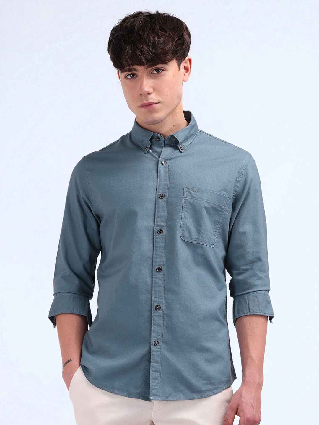 

Flying Machine Men Slim Fit Button-Down Collar Solid Cotton Casual Shirt, Grey