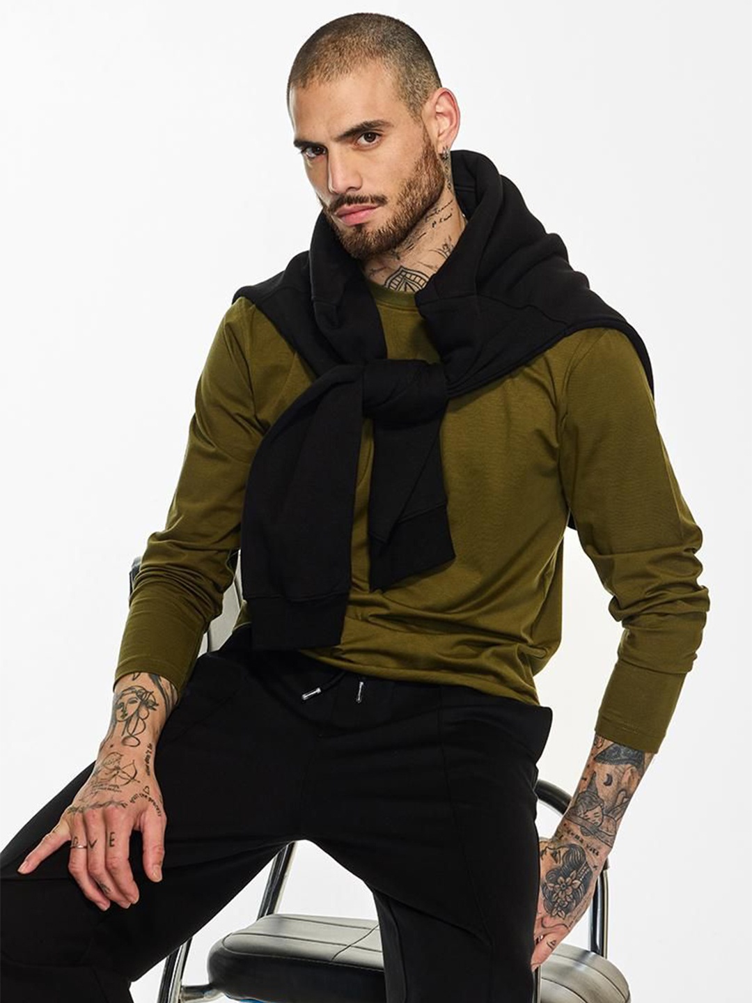 

Snitch Men Solid Round Neck Cotton T-shirt, Olive