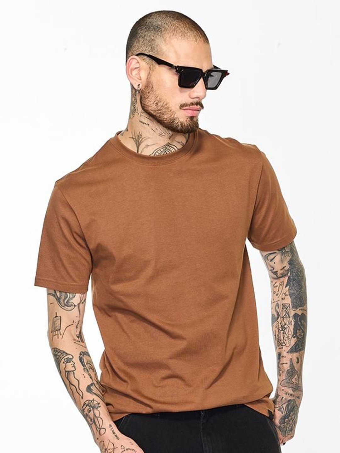 

Snitch Men Solid Round Neck Cotton T-shirt, Rust