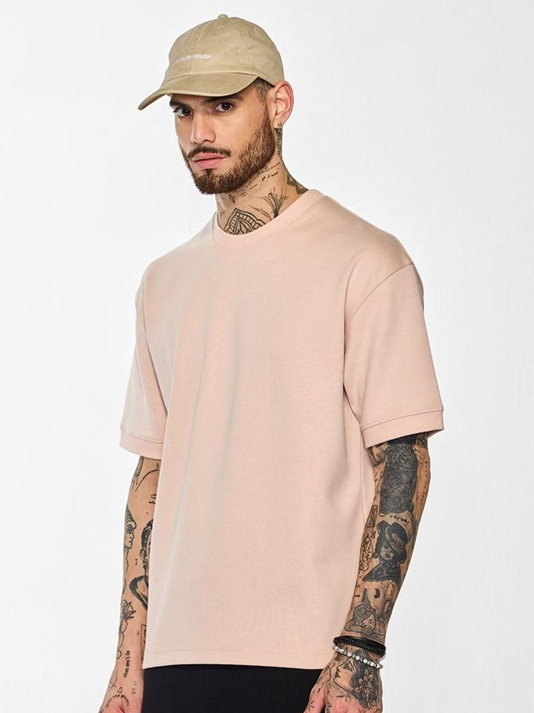 

Snitch Men Solid Round Neck Relaxed Fit T-shirt, Pink
