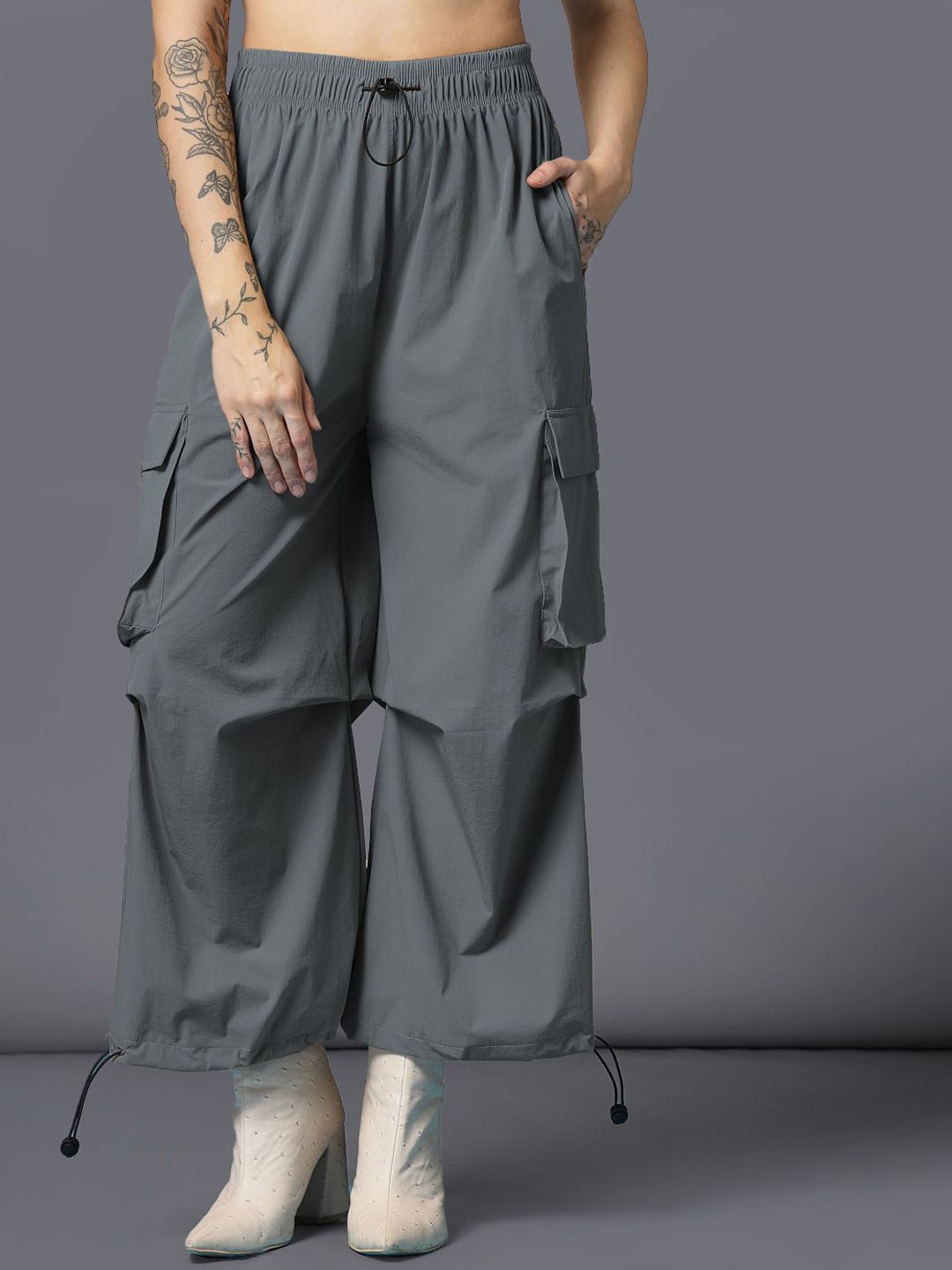 

The Roadster Lifestyle Co Women Loose Fit Parachute Cargo Track Pants, Grey