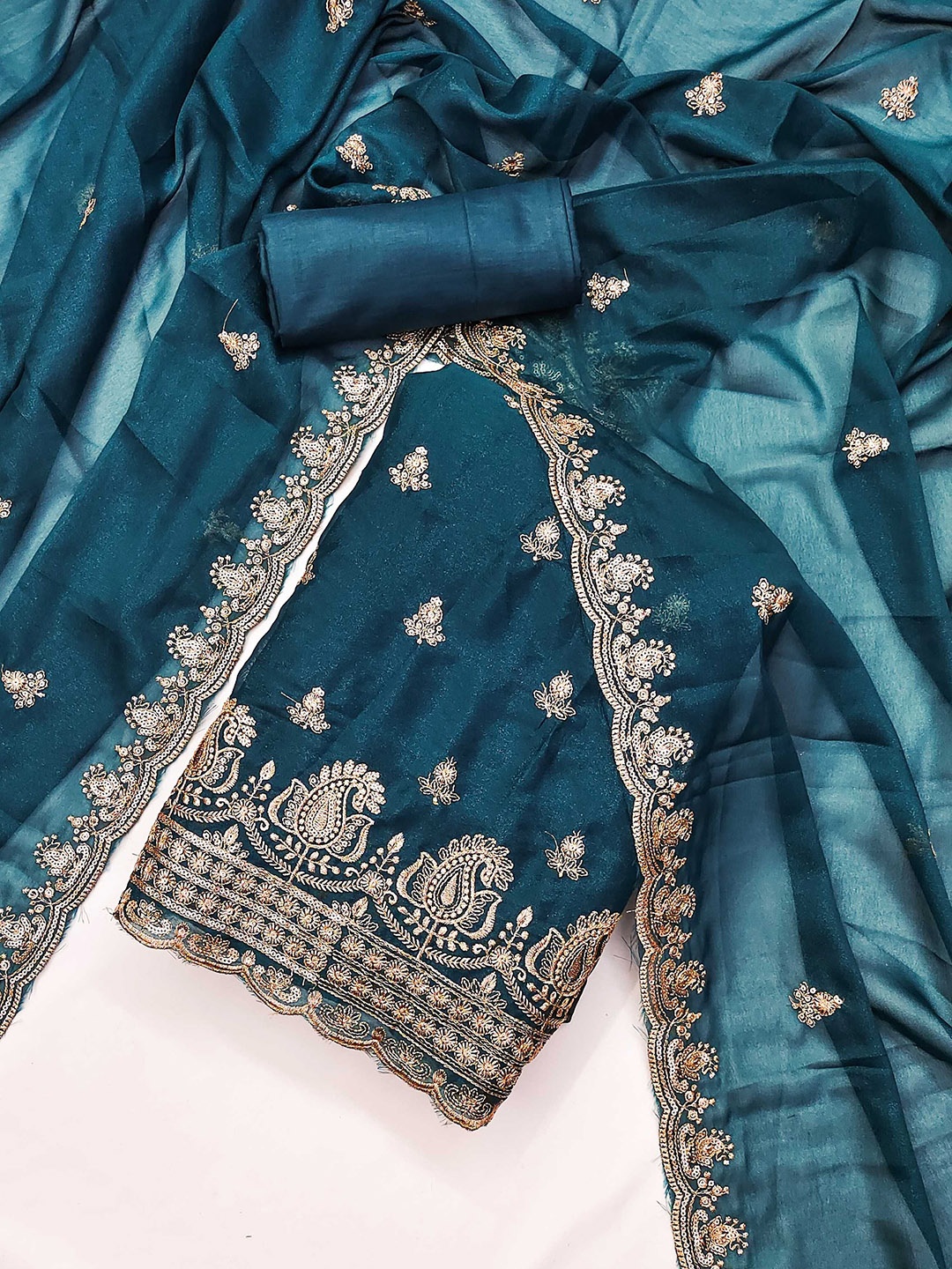 

Panzora Floral Embroidered Unstitched Dress Material, Teal