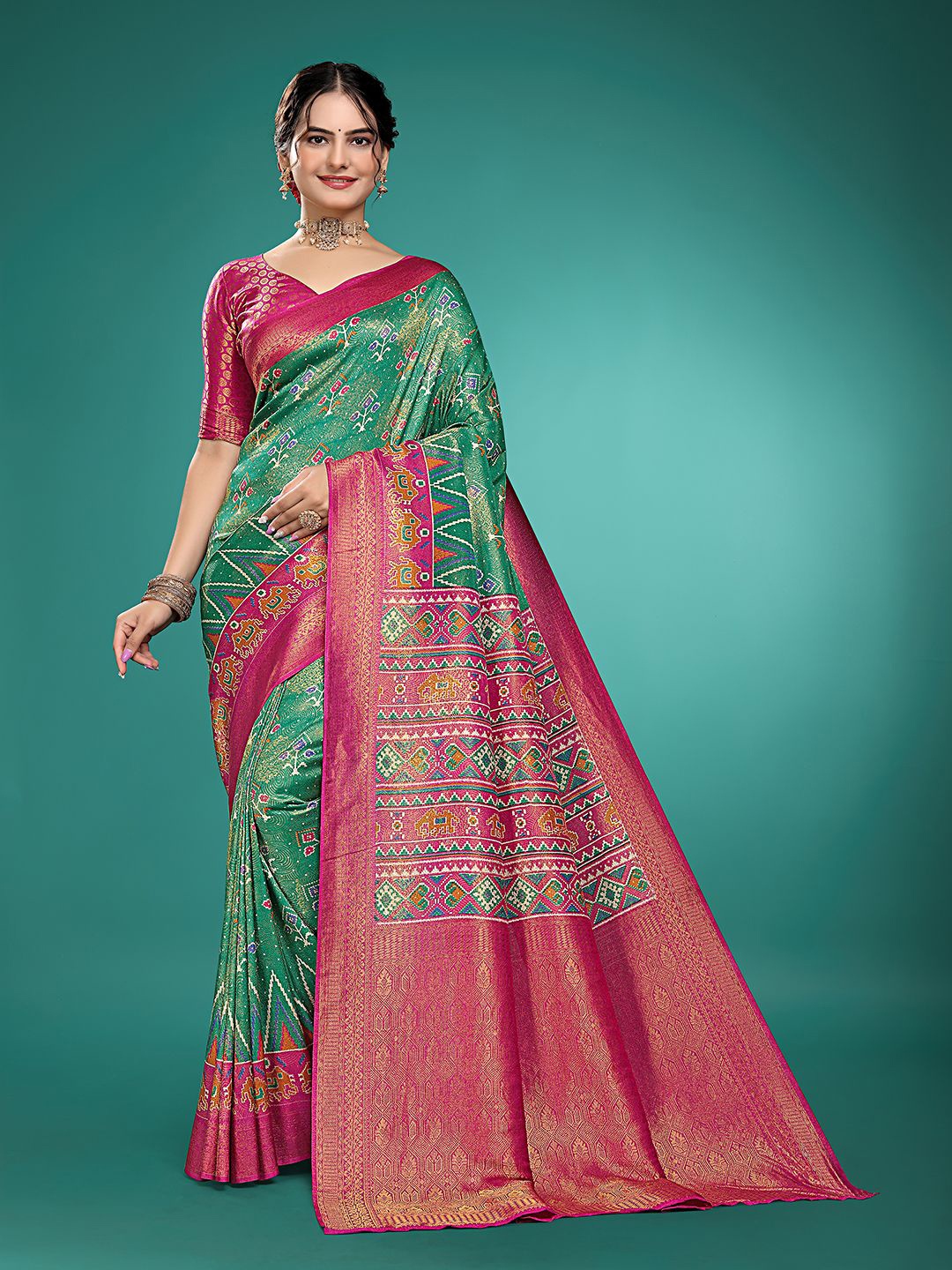 

Aagiri Women Woven Design Zari Pure Silk Banarasi Saree, Teal