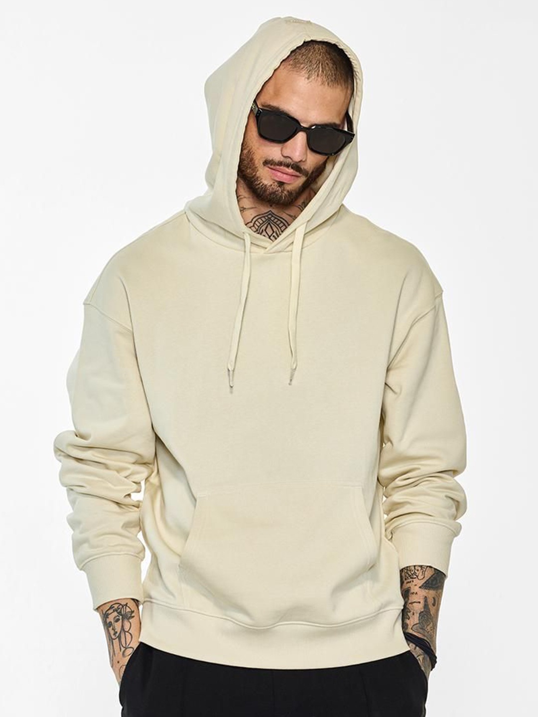 

Snitch Men Cotton Hooded Sweatshirt, Cream