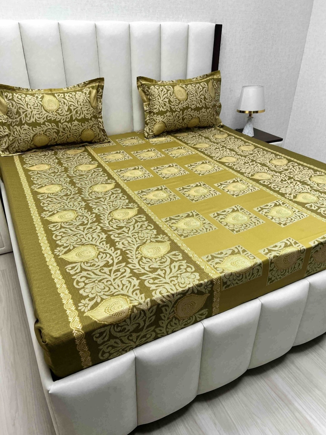 Pure Decor Velar Sib Green Ethnic Printed Cotton 330 TC King Bedsheet Set 2.74 x 2.74 m