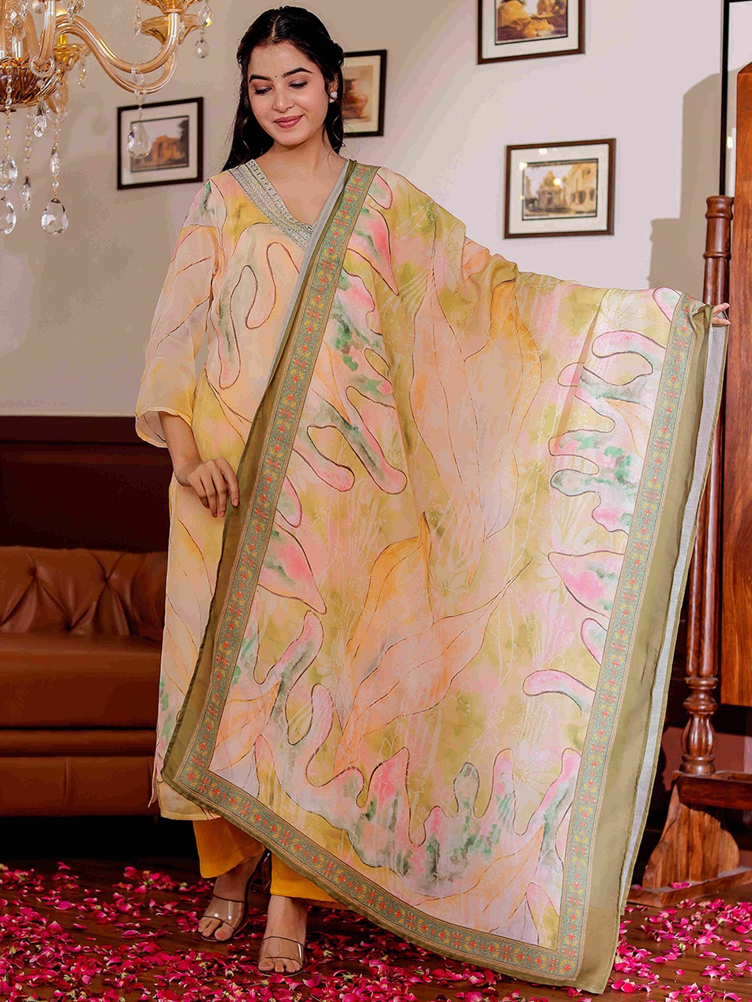 

VASVI Abstract Printed Zari Organza Straight Kurta With Trouser & Dupatta, Yellow