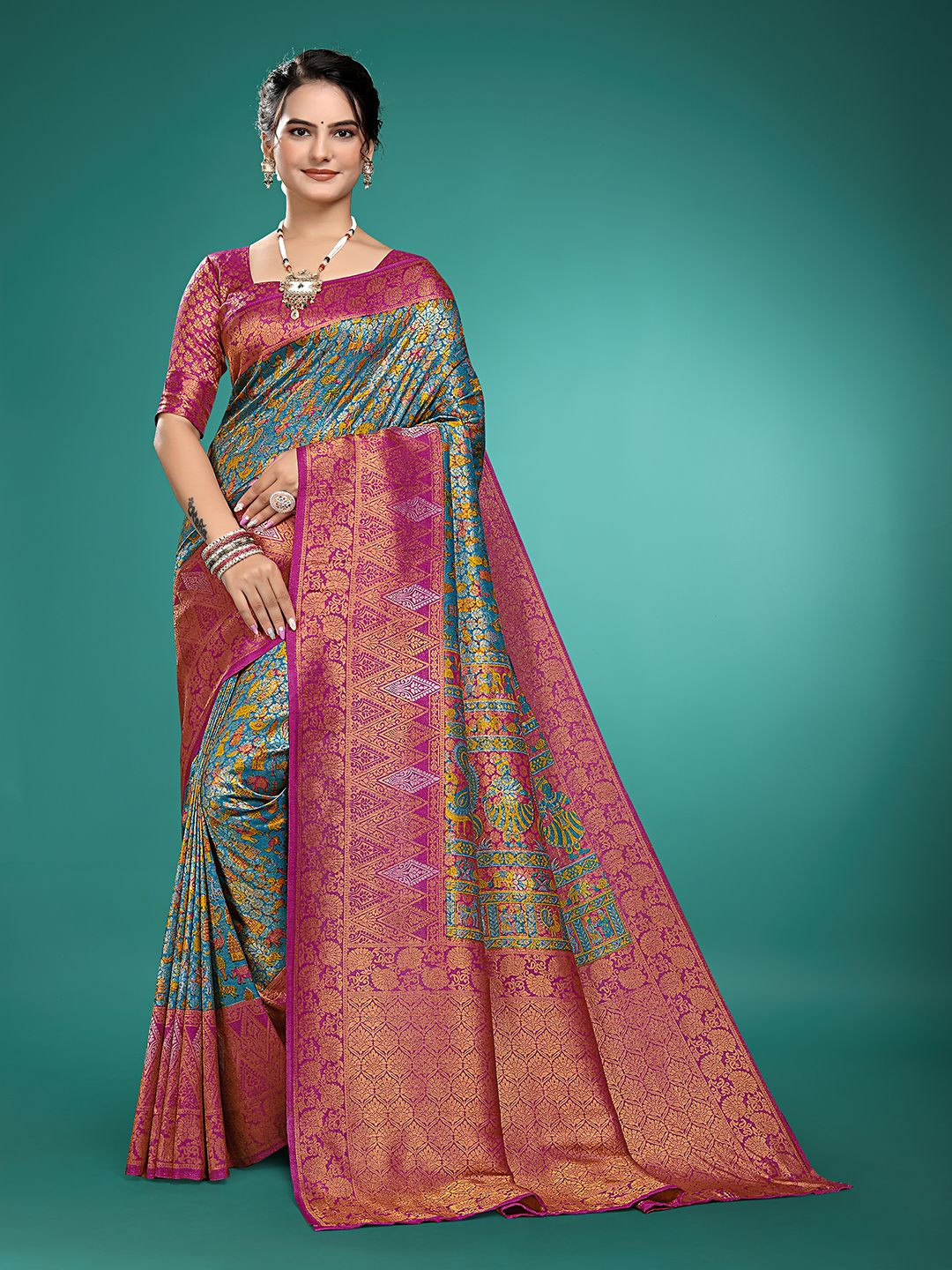 

Aagiri Women Woven Design Zari Pure Silk Banarasi Saree, Green