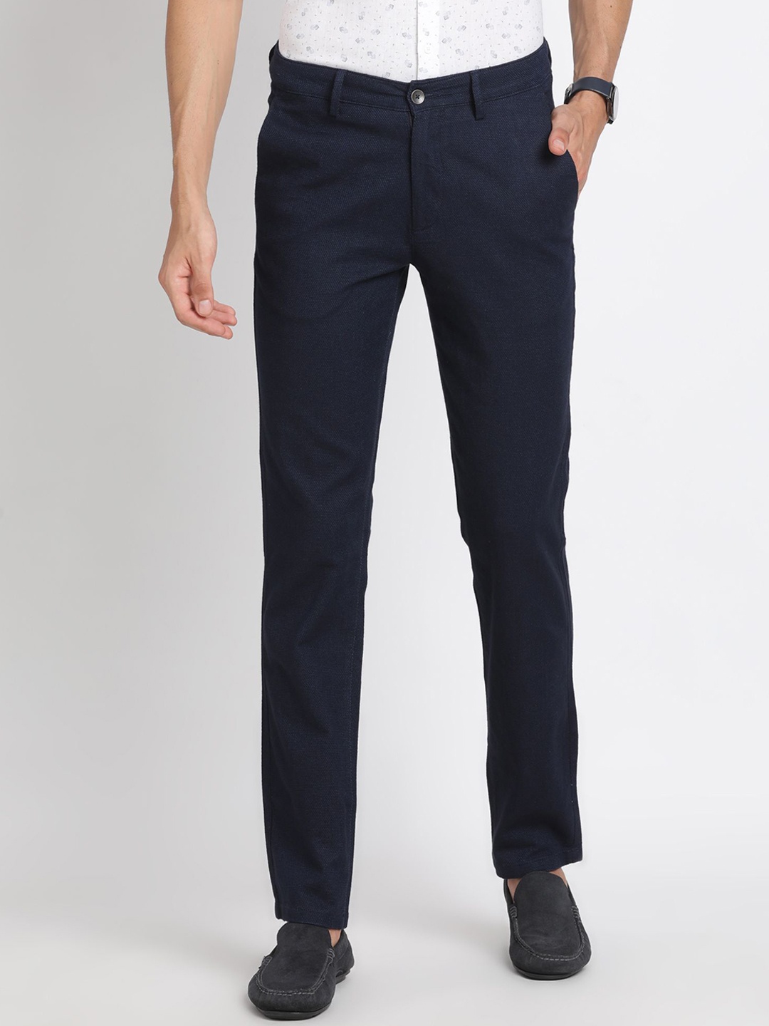 

Turtle Men Relaxed Skinny Fit Mid-Rise Chinos Trousers, Navy blue