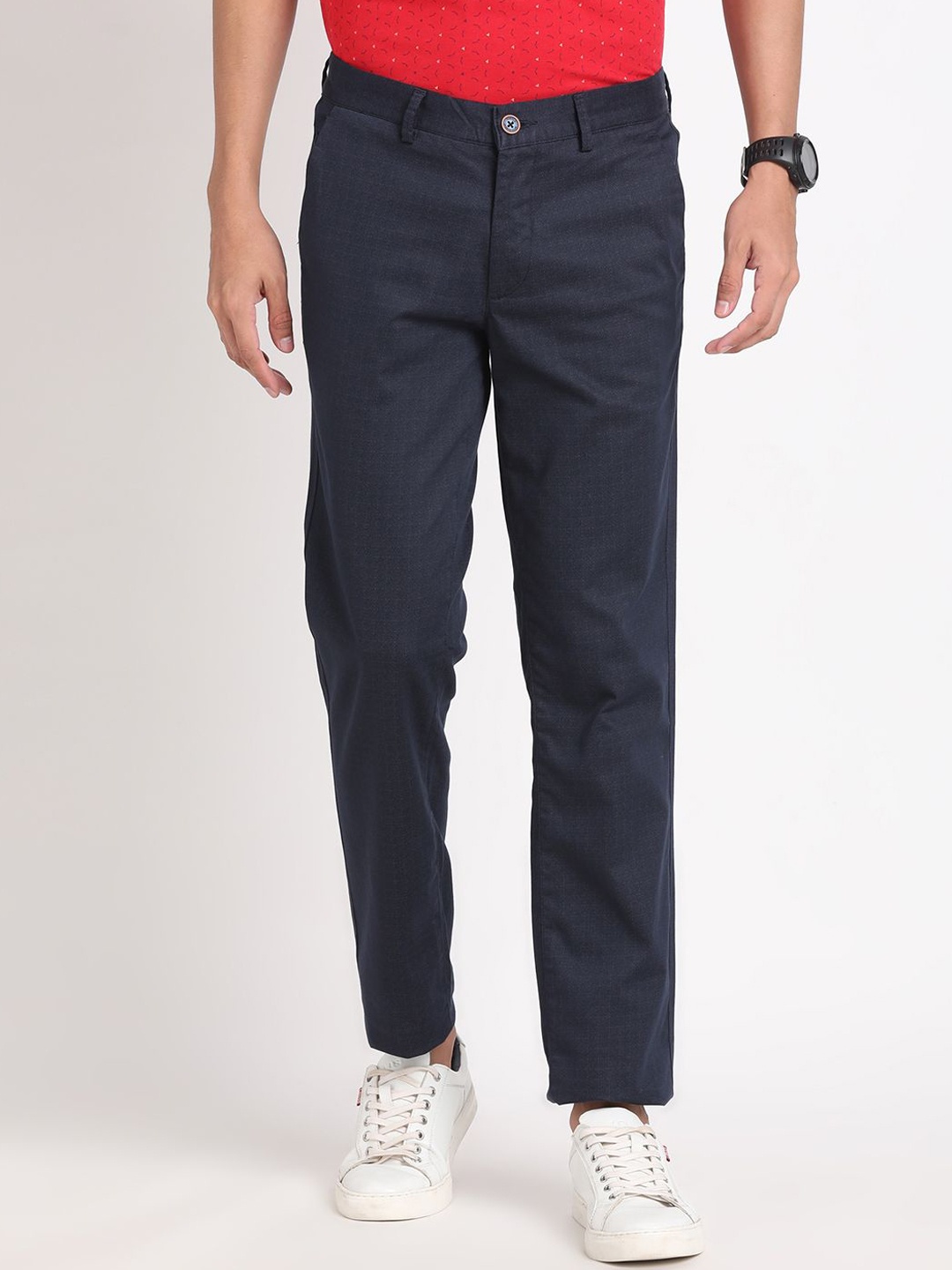 

Turtle Men Checked Relaxed Skinny Fit Mid-Rise Chinos Trousers, Navy blue