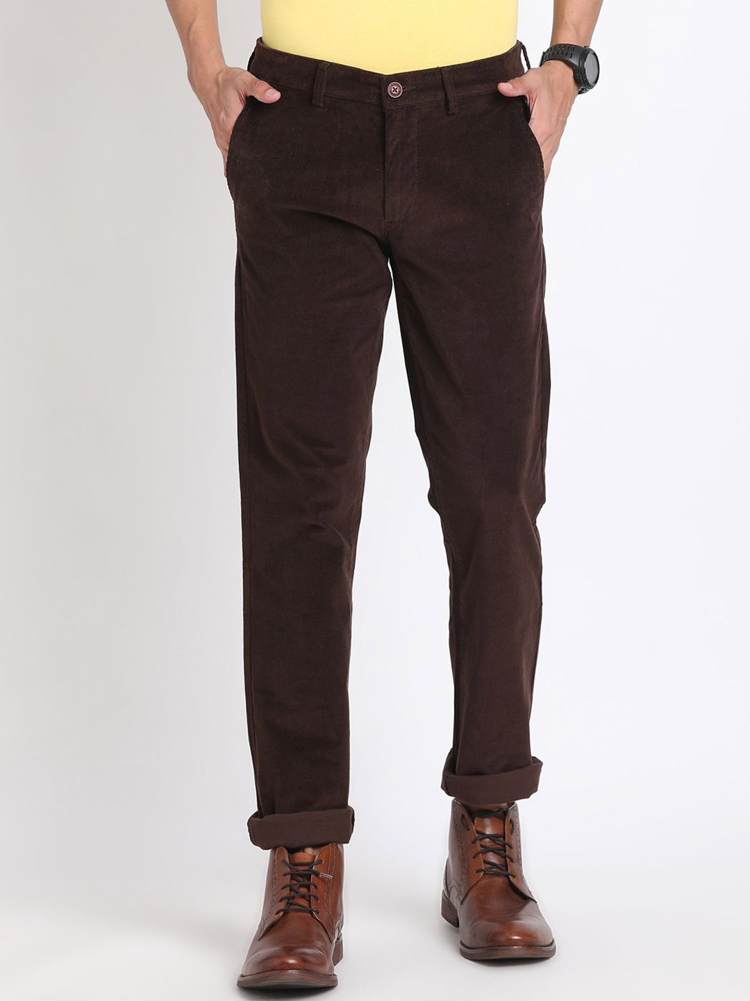 

Turtle Men Relaxed Skinny Fit Mid-Rise Chinos Trousers, Brown