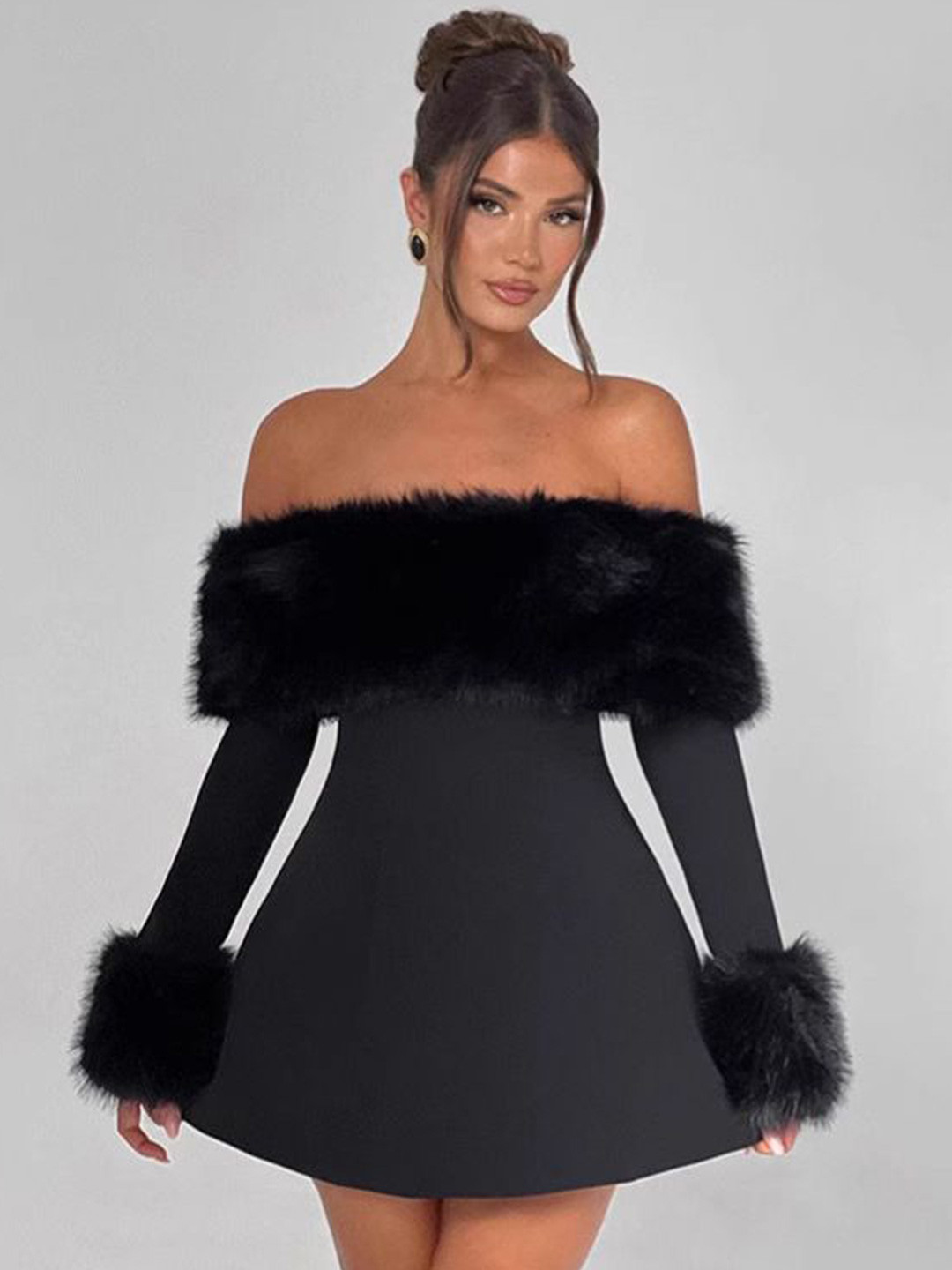 

StyleCast Women Off-Shoulder Bandeau Mini Dress, Black